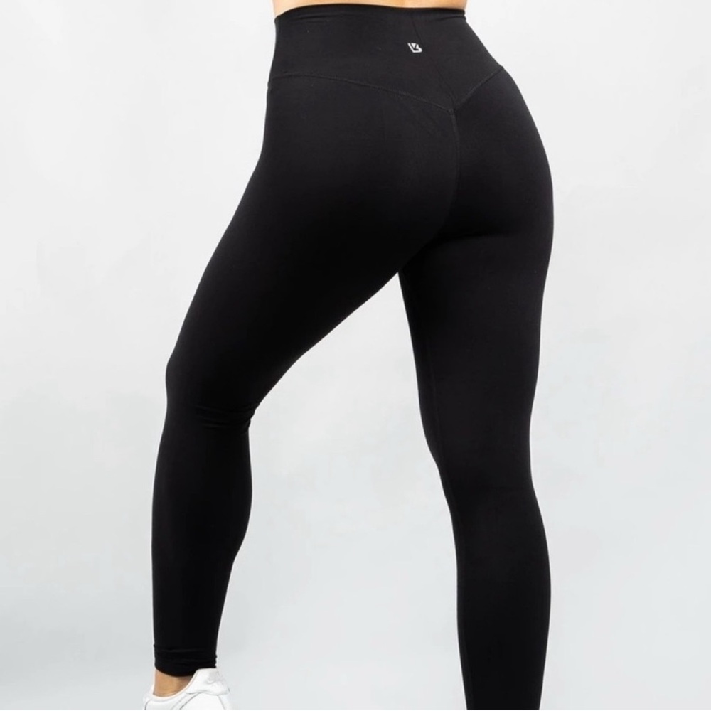 Buff Bunny Black Medium Live Free leggings